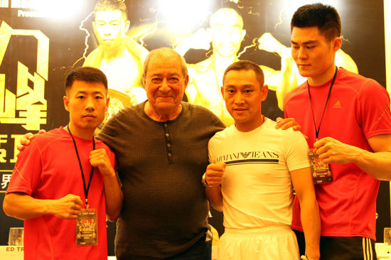 12月16日在上海举办“拳力巅峰2”(周超摄)