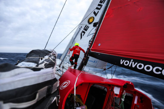 东风队直面器械与天气双重压力