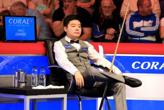 丁俊晖无缘英锦赛16强