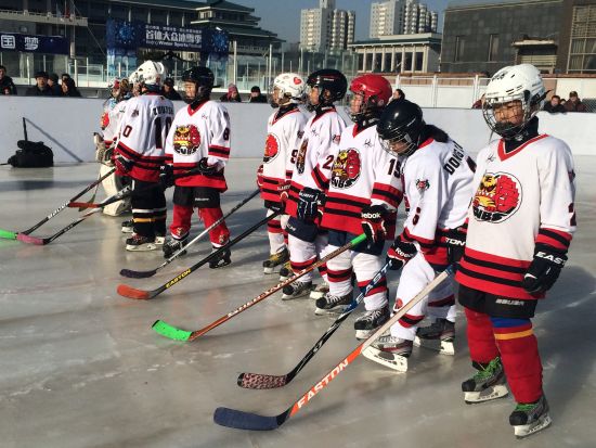 冰球小队员