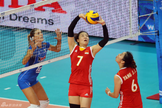 魏秋月穿针引线