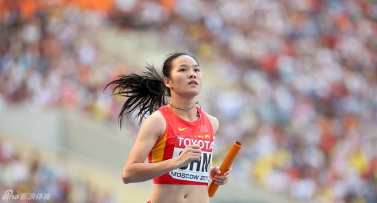 韦永丽在比赛中