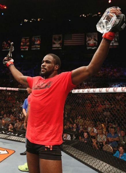 科里-安德森赢得“终极斗士”19季冠军的时刻