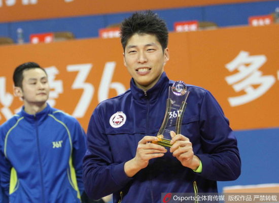 上海男排主帅沈琼