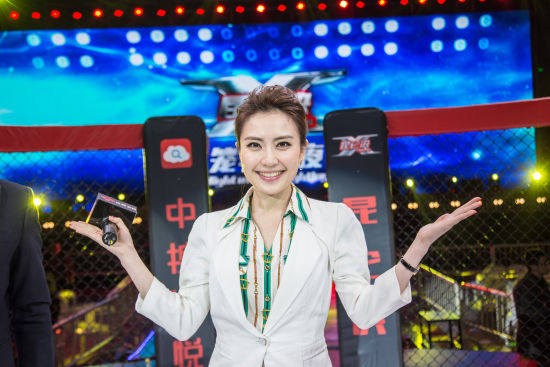 江苏卫视美女主持人王珏