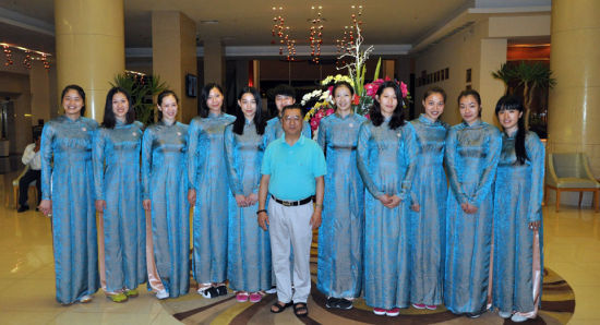 福建阳光城女排参加晚宴 (图片来源：阳光城女排官网)