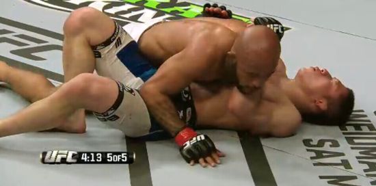 大力鼠最后1秒绝杀堀口恭司