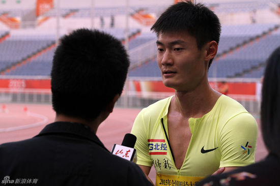 张培萌接受采访