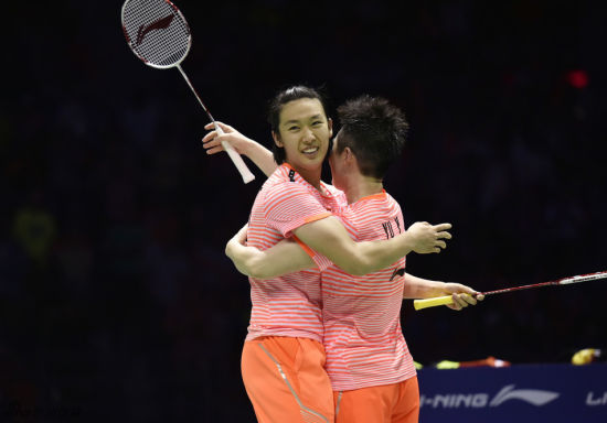 唐渊渟于洋相拥庆祝