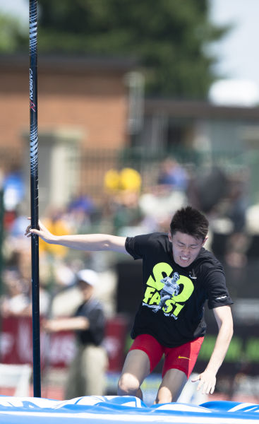 薛长锐无奈因伤退赛