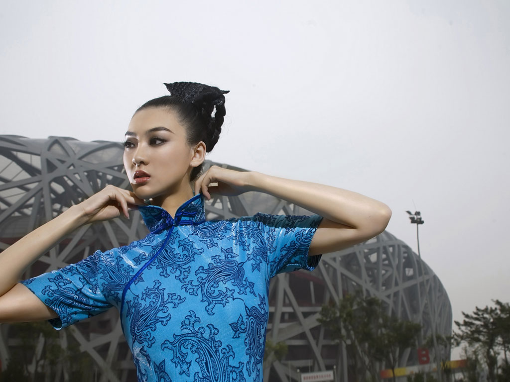 "最女郎" 奥运美女司仪于佩_高清图集_新浪网