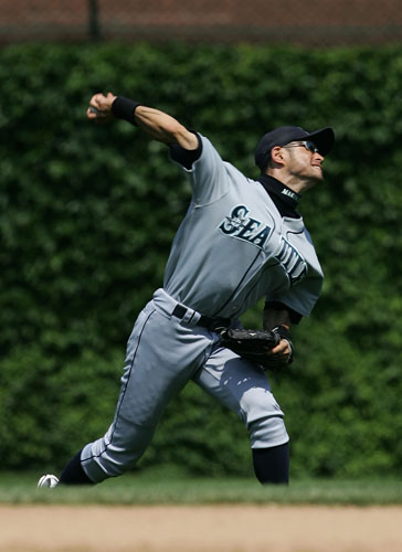 月14日,国家联盟的芝加哥小熊队主场5-4战胜美国联盟的西雅图水手队队