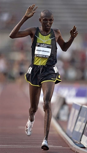 图文-美国田径锦标赛首日 男子万米冠军冲线一刻