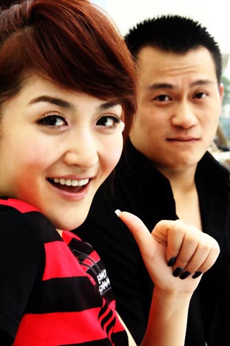 图文-劲体育星战谢娜vs张国政 有大力士助威我怕谁