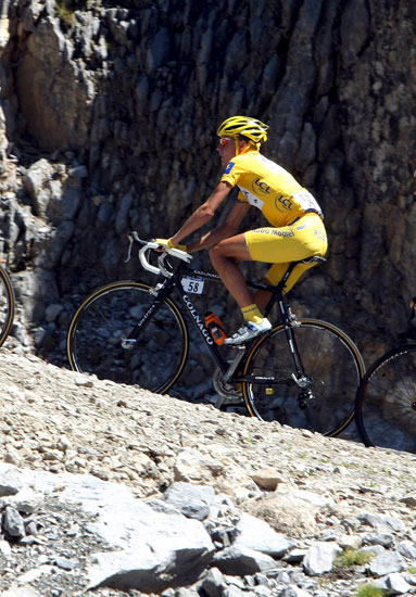 图文环法大赛第十六赛段赛况拉斯姆森进行爬坡