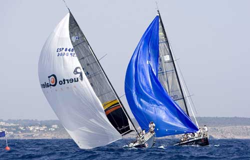 图文-国王杯帆船赛1日赛况 船帆与大海谁更美