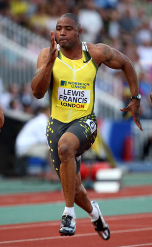 图文伦敦田径超级大奖赛刘易斯认真对决盖伊