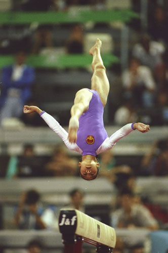 图文-巴塞罗那奥运会中国金牌榜 陆莉平衡木摘银