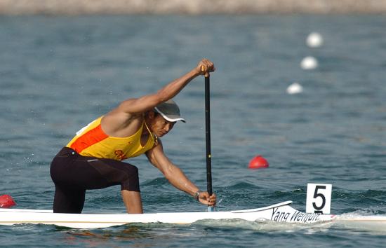 图文-皮划艇公开赛单人划艇23日赛况 杨文军顺利晋级