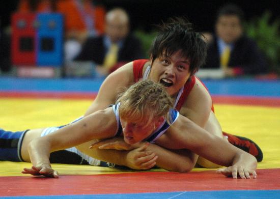 图文-世界青年摔跤锦标赛赛况 张凤柳士气高涨