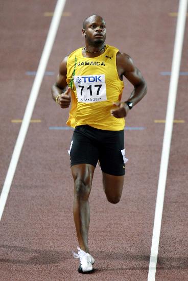 8月25日,牙买加选手鲍威尔在世锦赛男子100米预赛第二轮中,以10秒01的