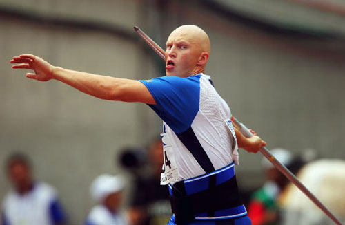 图文田径世锦赛男子标枪资格赛芬兰的光头选手