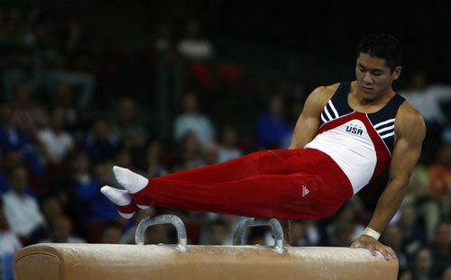 图文体操世锦赛男团决赛美国选手鞍马上大回旋