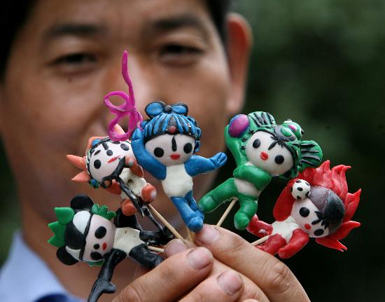 图文苏州艺人创作运动造型福娃面塑神形惟妙惟肖