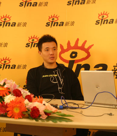 图文央视解说员杨健做客新浪谈刘翔提出独到见解