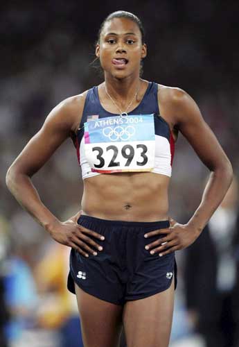 图文-短跑女皇琼斯承认服用禁药 悉尼奥运辉煌顶峰