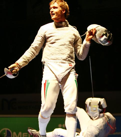 匈牙利获世锦赛男子佩剑团体冠军