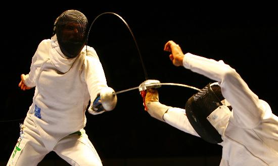 图文-击剑世锦赛重剑男团法国夺冠 让内特被刺中