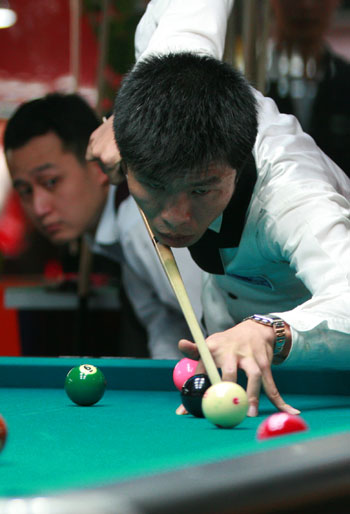 图文-"绅迪"杯九球排名赛 蒋英毅挑战难度