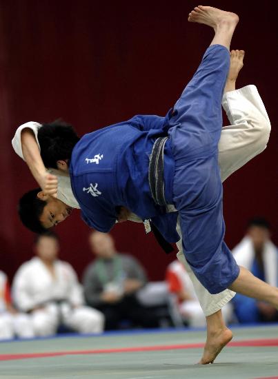 图文-六城会柔道男子66公斤级 长沙刘林胜王琪