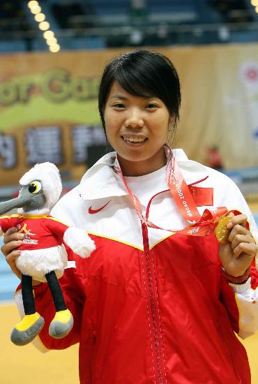 图文亚室会陈亚玲获女子跳远金牌金牌吉祥物双收