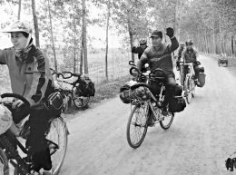 10年来已经骑行游览了大半个中国。