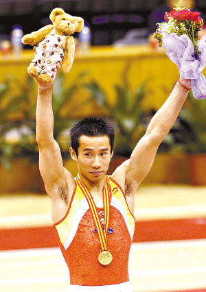 高难度助肖钦掉马仍抢回金牌中国未遇劲敌掀夺金潮