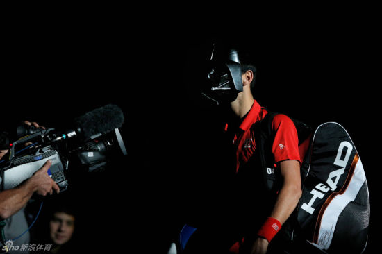 小德以往在万圣节上的搞怪打扮