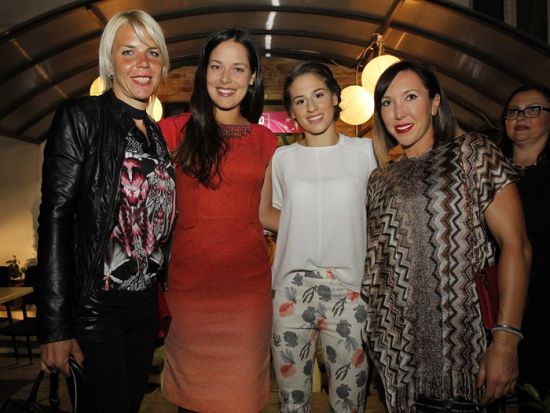 扬科维奇和伊万诺维奇率领的塞尔维亚队