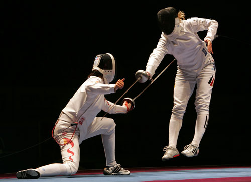 击剑世锦赛,橄榄球世界杯赛等高级别赛事如火如荼,拳击场上的