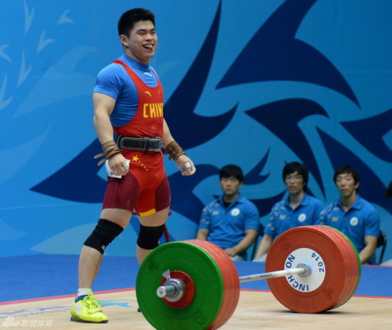 林清峰勇夺男子69公斤金牌