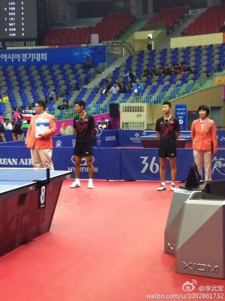 张继科/马龙参加的男双比赛对手缺席。(图片来源：新浪微博@李武军)