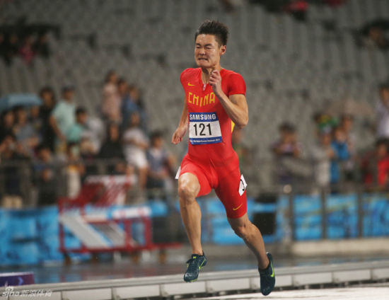 张培萌受伤无缘200米复赛