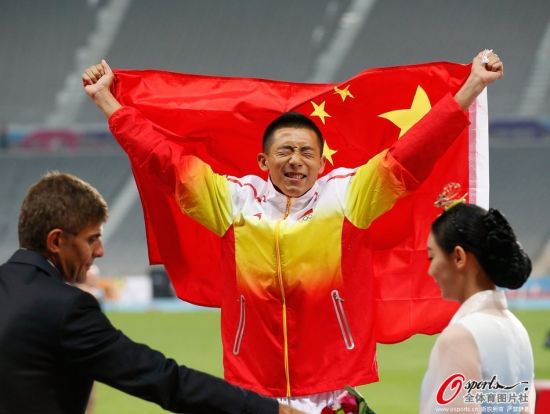 滕海宁获得银牌很兴奋